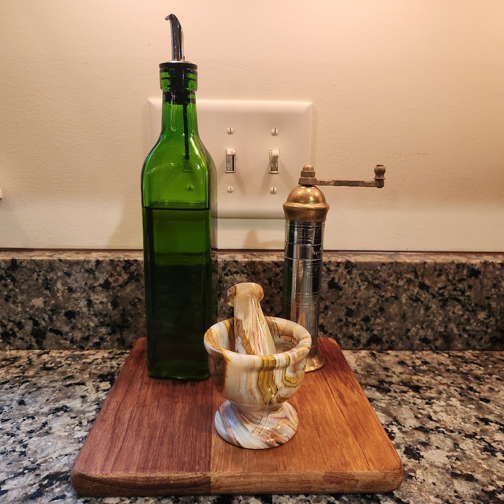 Green Onyx Mortar And Pestle 3.25" Tall - Picture 16 of 16